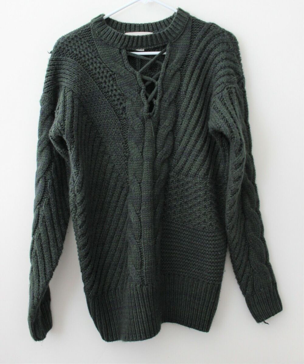 Paper Crane Women's Green Long Sleeve Sweater Size M PRE-OWNED